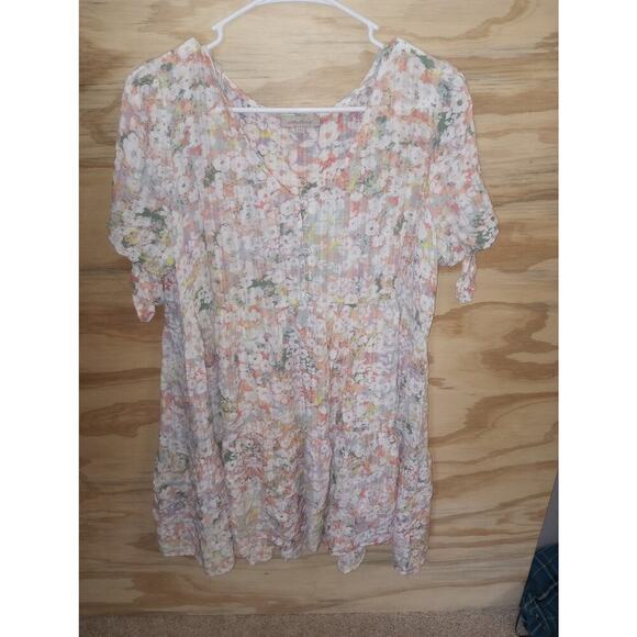 Women's Tier Large Top Watercolor Shirt - Picture 1 of 1